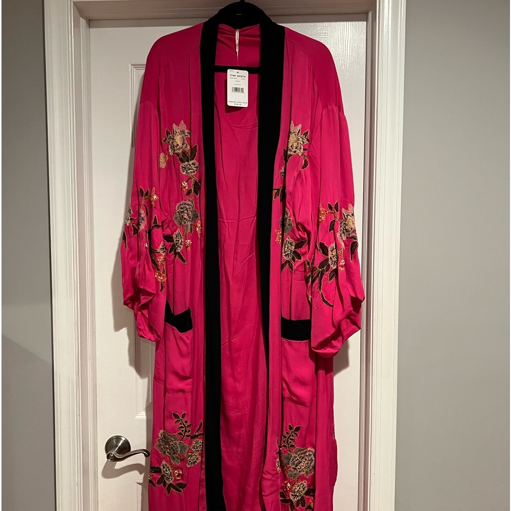 Free people pink with Black ribbing Komono